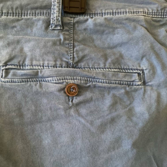 Men's American Eagle Next Level Flex blue Classic chino shorts size 46 - Picture 8 of 9